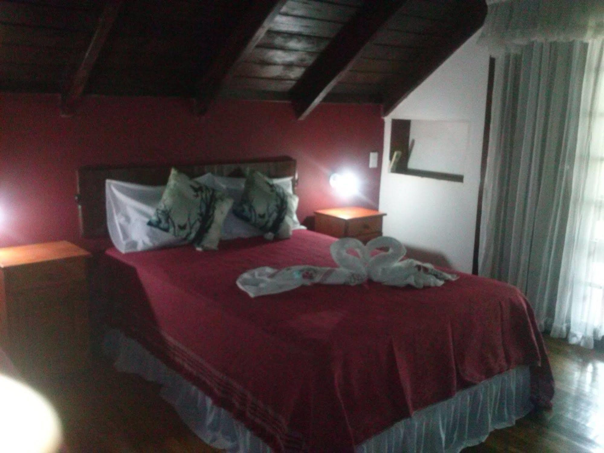Petit Hotel Caraguata Puerto Iguazú Exterior foto